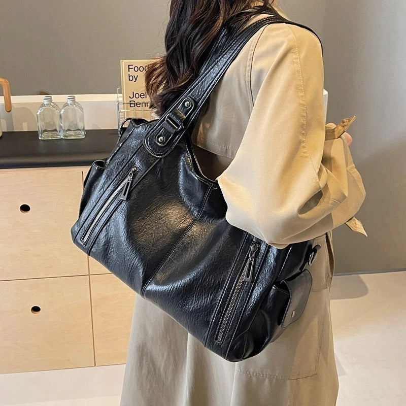 Clara Sac À Main Femme – Sac En Cuir Élégant Avec Compartiments Spacieux & Détails Zippés